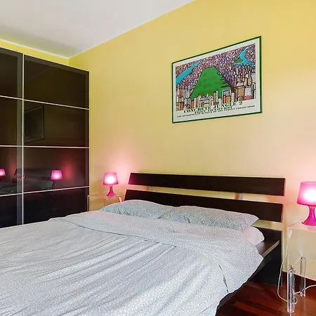 Nuovo - *